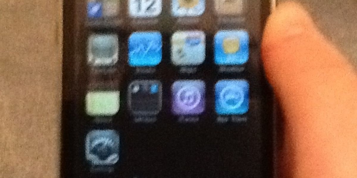 How to make all of your apps in alphabetical order - B+C Guides