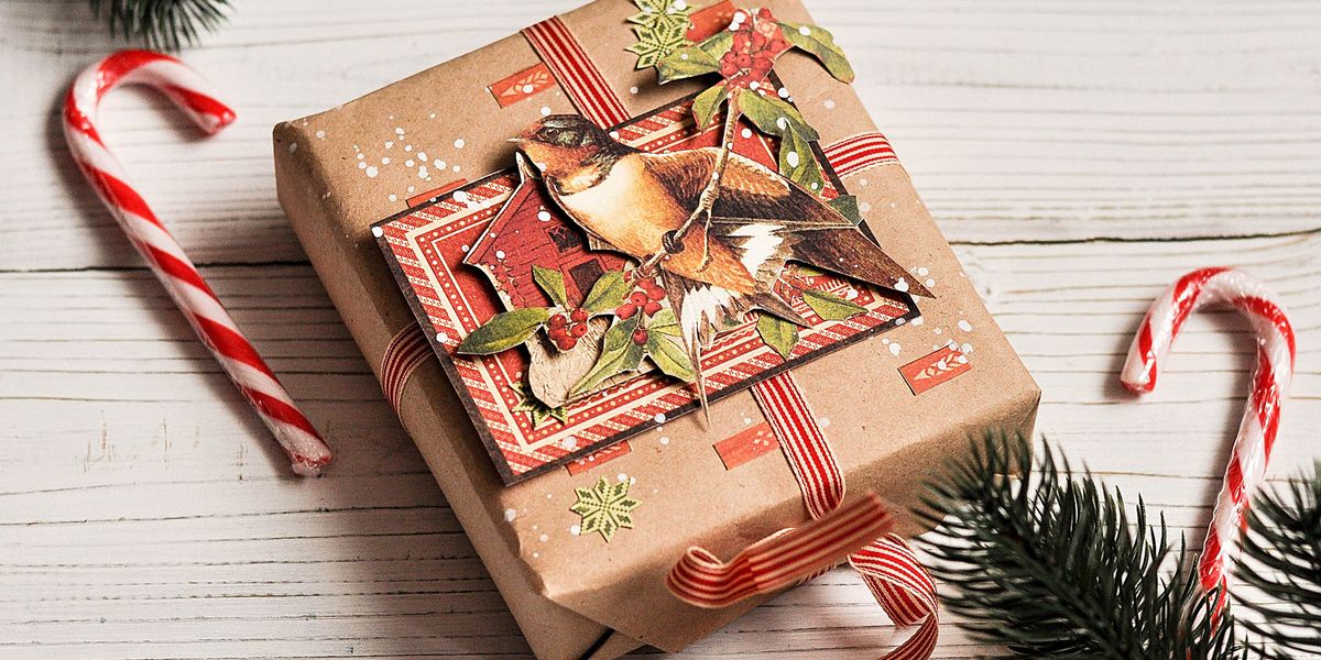 Labelling Present How to a tag-label for a present. - B+C Guides