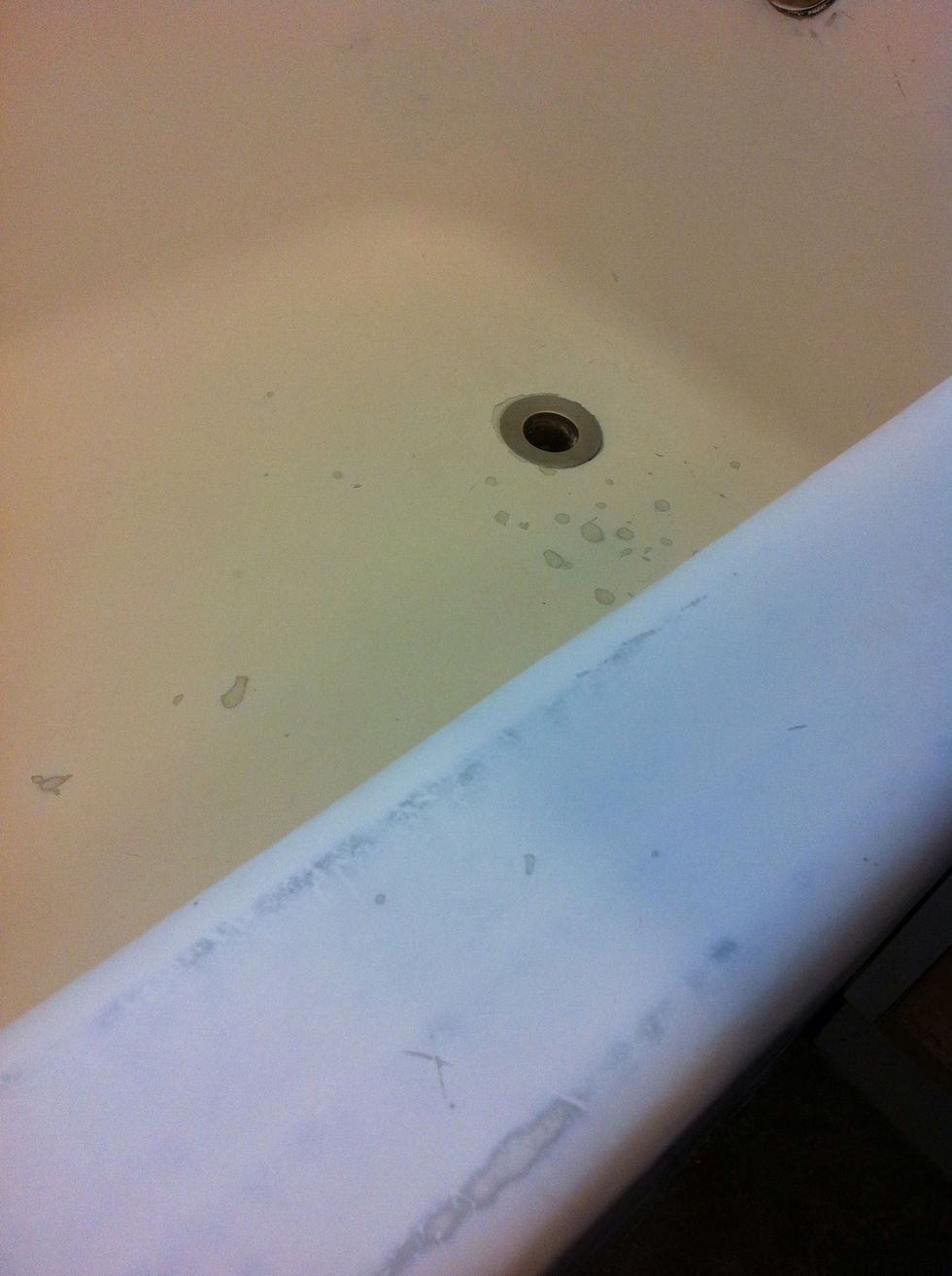 How to refinish your bathtub with rustoleum kit B+C Guides
