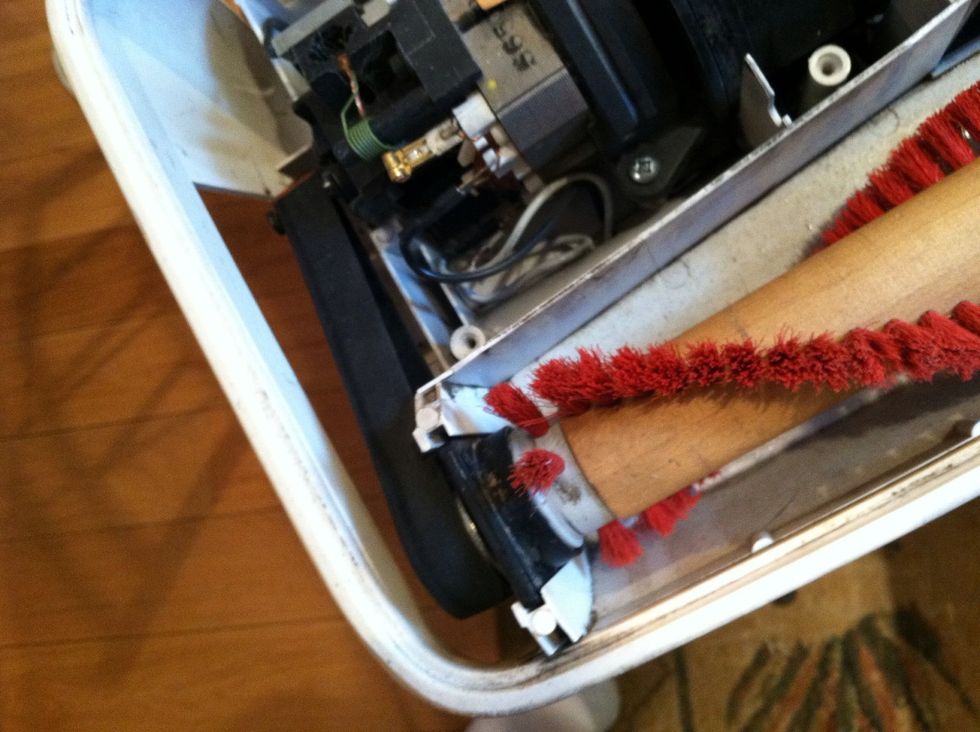 How to change an oreck vacuum cleaner belt B+C Guides