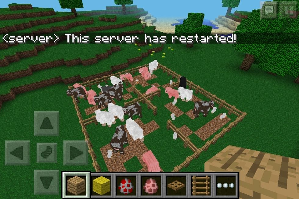 How to make a barn and an animal pen on minecraft B+C Guides