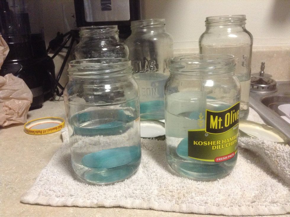 How to remove the smells from pickle and sauce jars B+C Guides