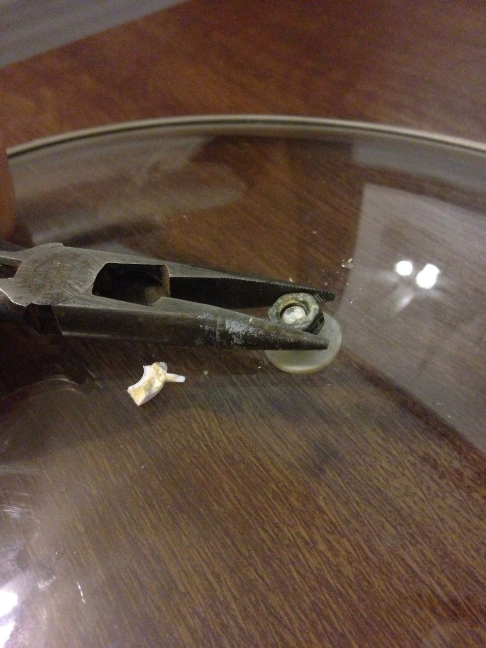 How to fix a broken handle on a crock pot lid B+C Guides