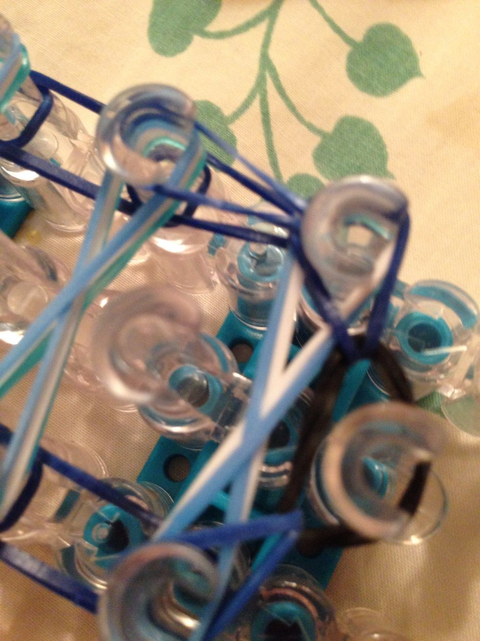 How to make the taffy twist rainbow loom bracelet B+C Guides