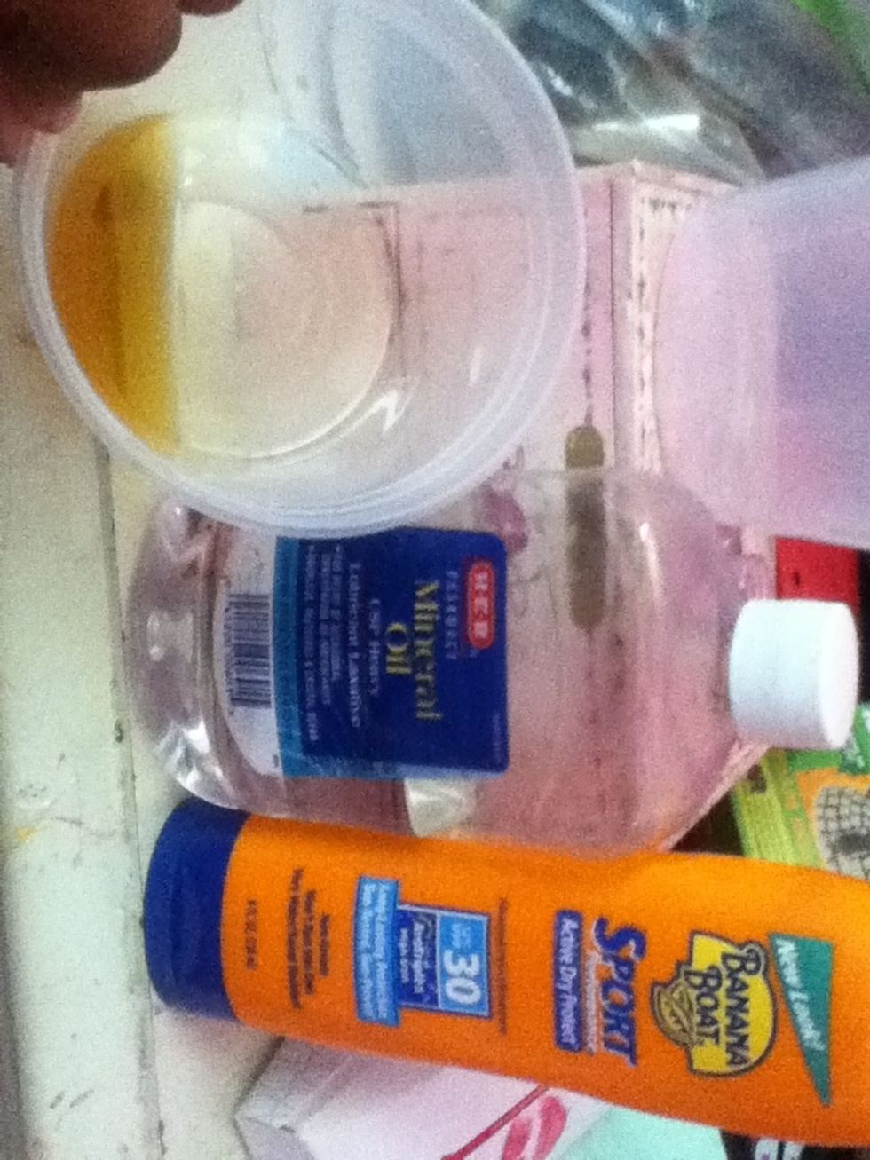 How to create homemade tanning lotion B+C Guides