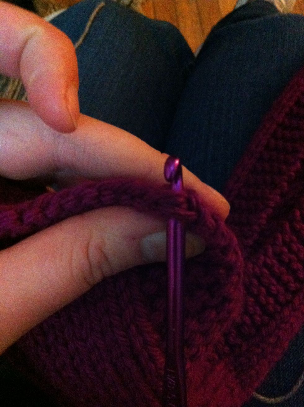 How to add fringe to a knitted project B+C Guides