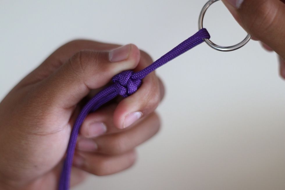 How to make a double strand paracord diamond knot B+C Guides