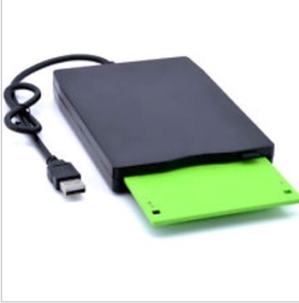 How to use a floppy disk B+C Guides