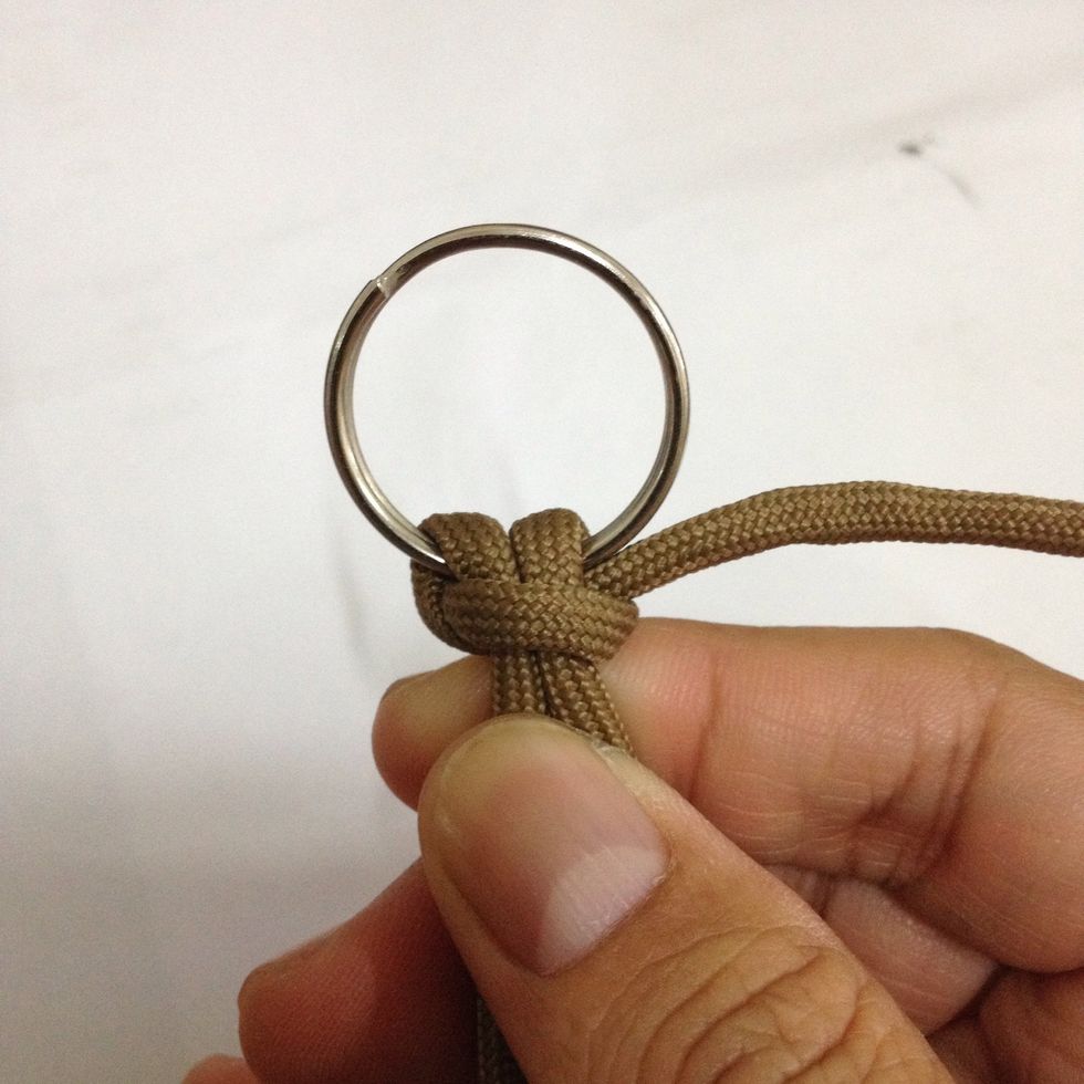 How to make a paracord key fob B+C Guides