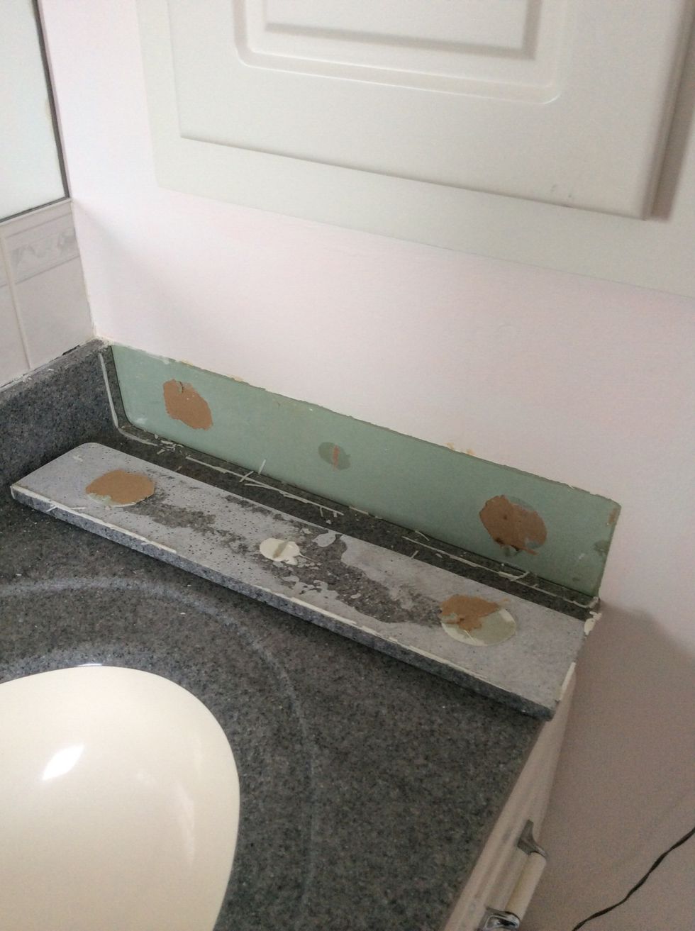 How to remove a vanity counter B+C Guides