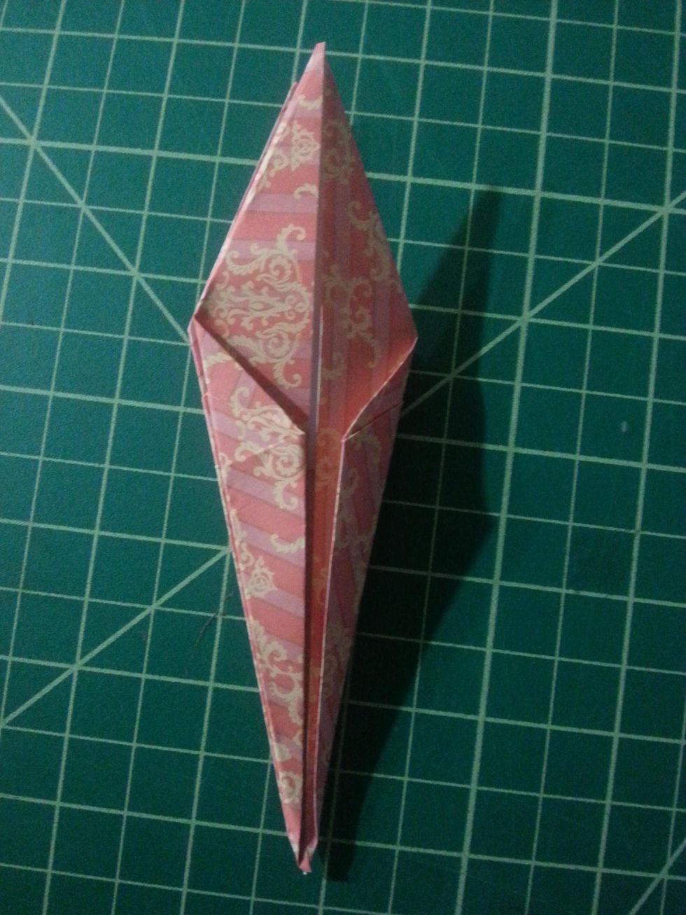 How to create an origami crane - B+C Guides