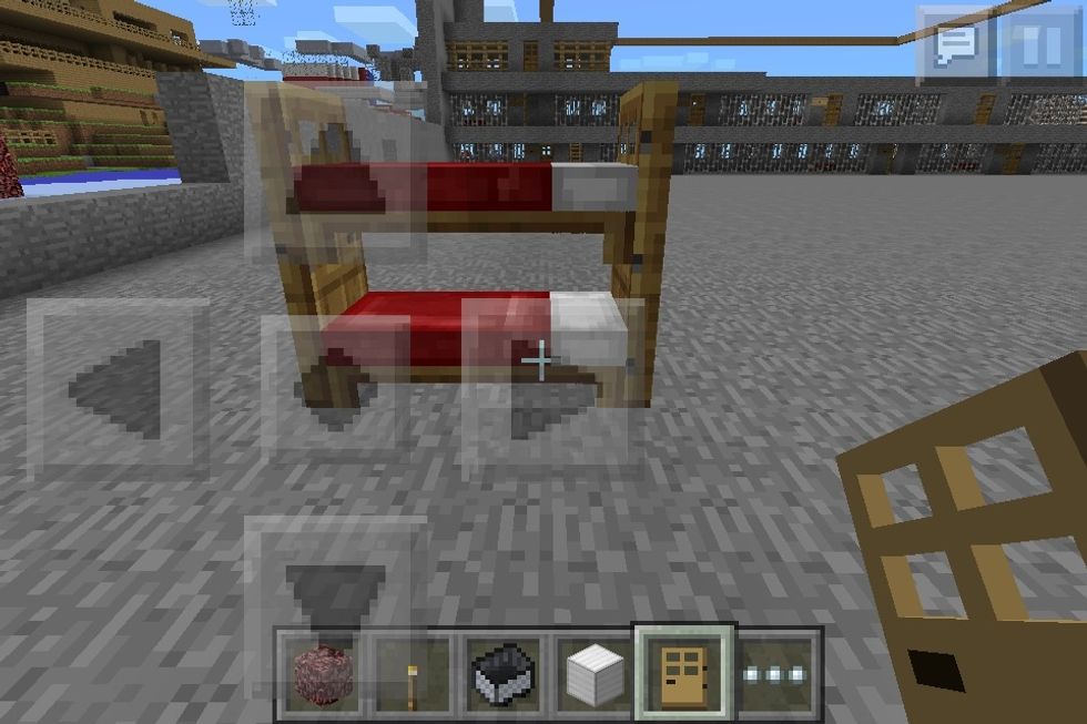 How to make a bunk bed in minecraft pe B+C Guides