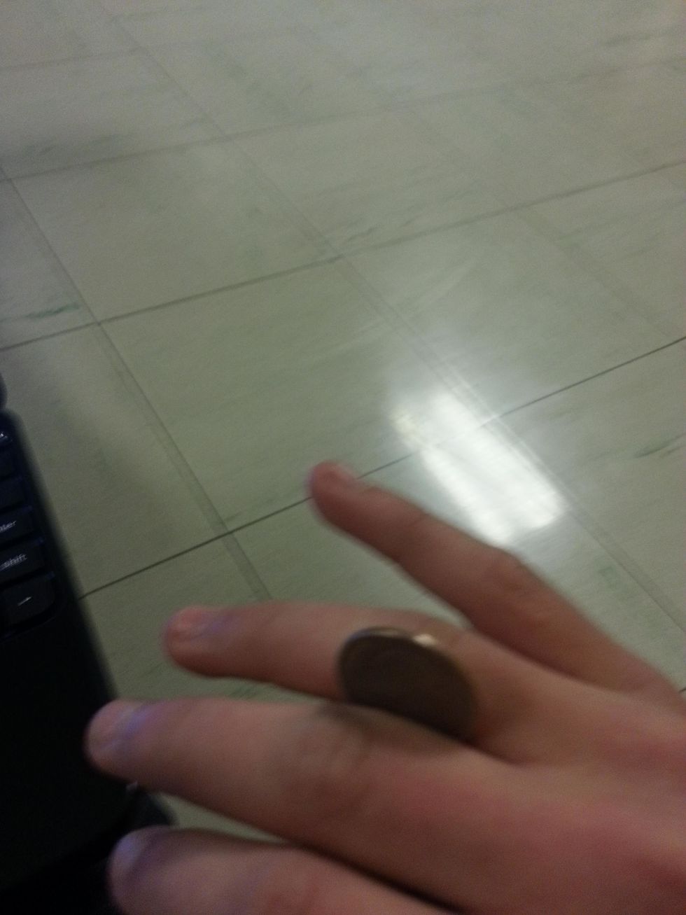 How to roll a coin across your knuckles B+C Guides