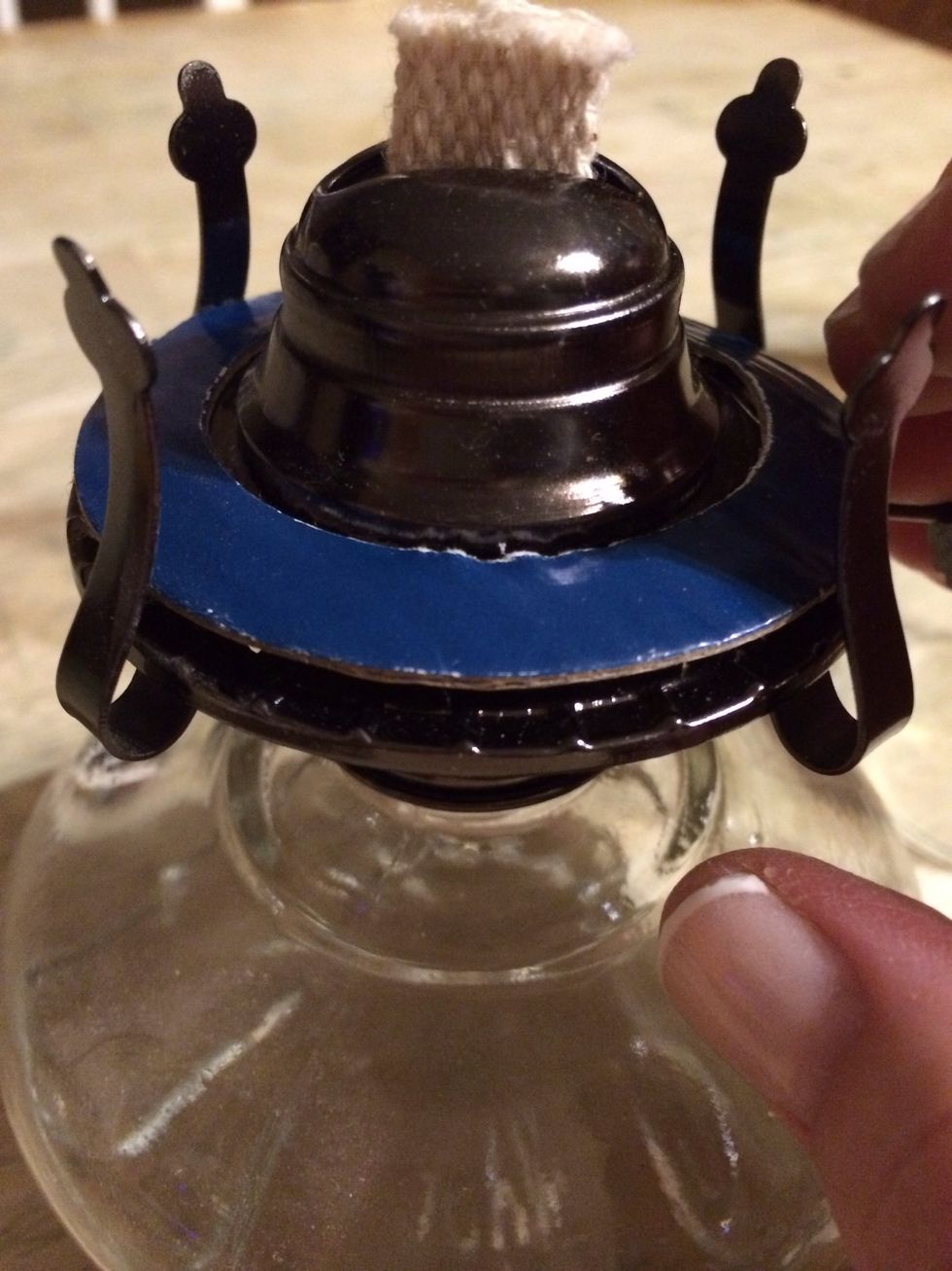 How to use a hurricane lamp - B+C Guides