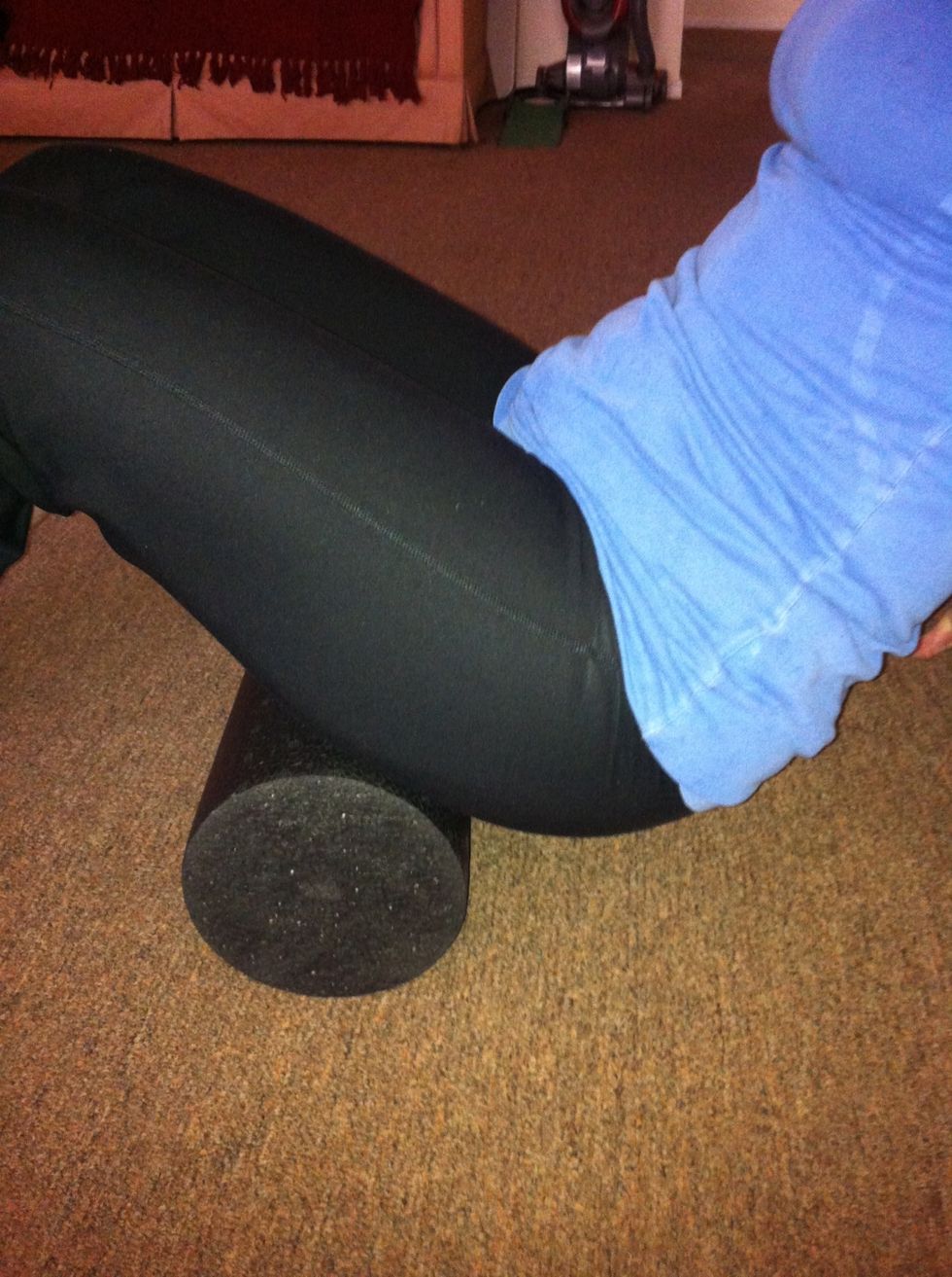 How to foam roll your knee pain away B+C Guides