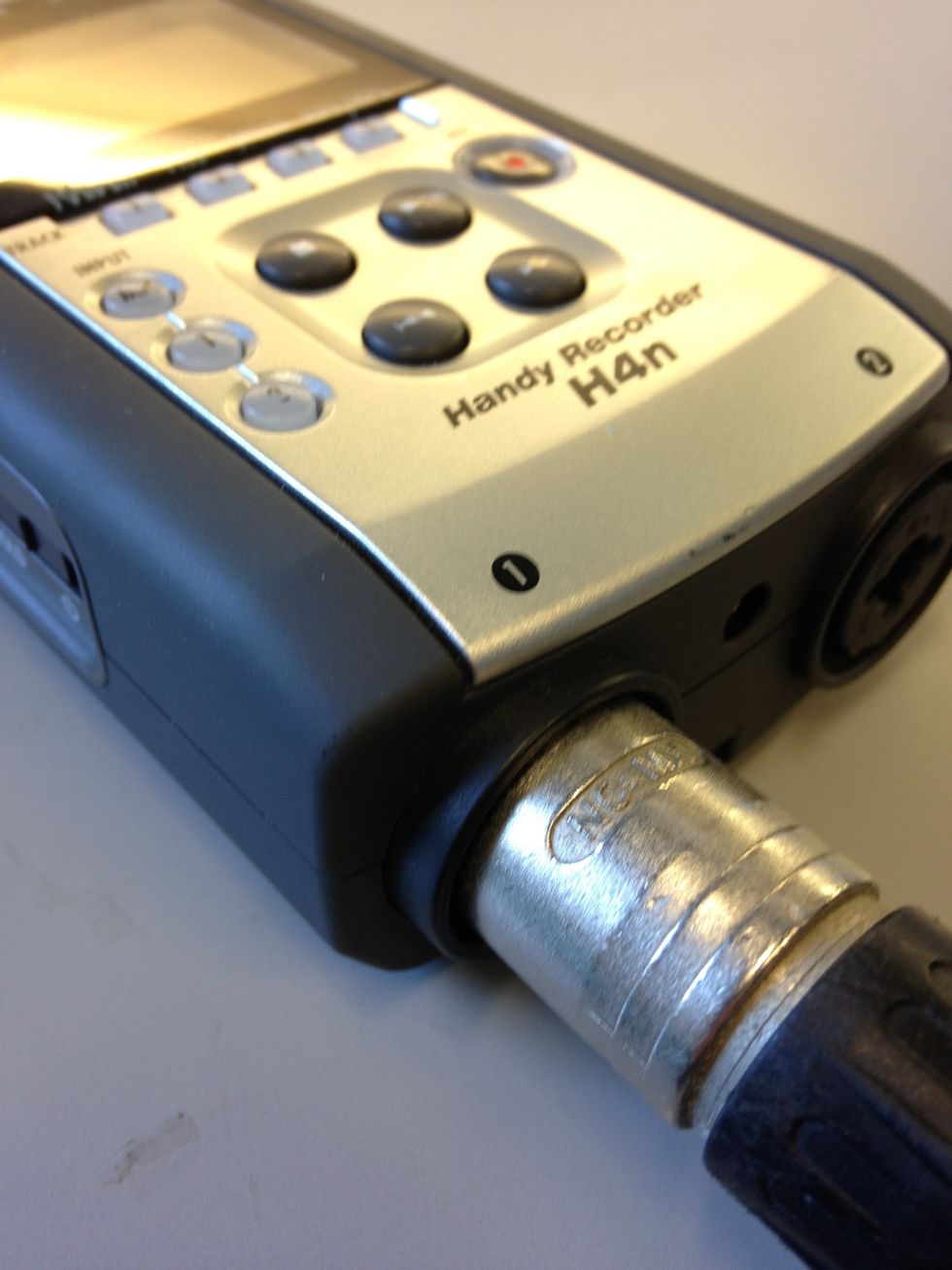 How to use a zoom h4n handy recorder B+C Guides