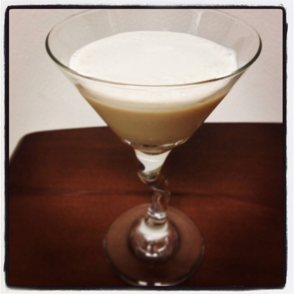 How to make a banana cream pie cocktail B+C Guides