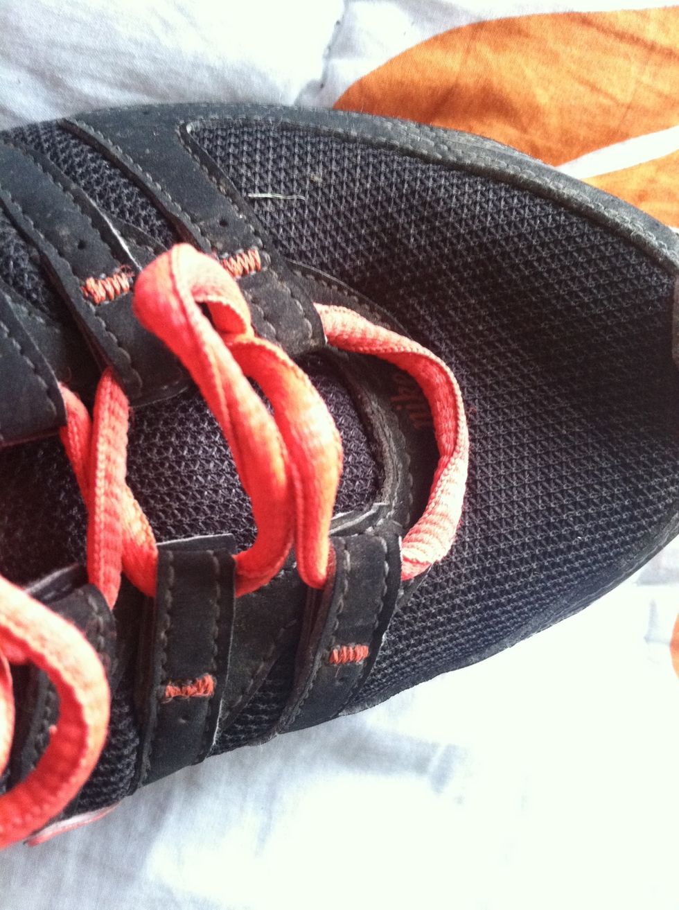How to make your shoe have no laces for tying them B+C Guides