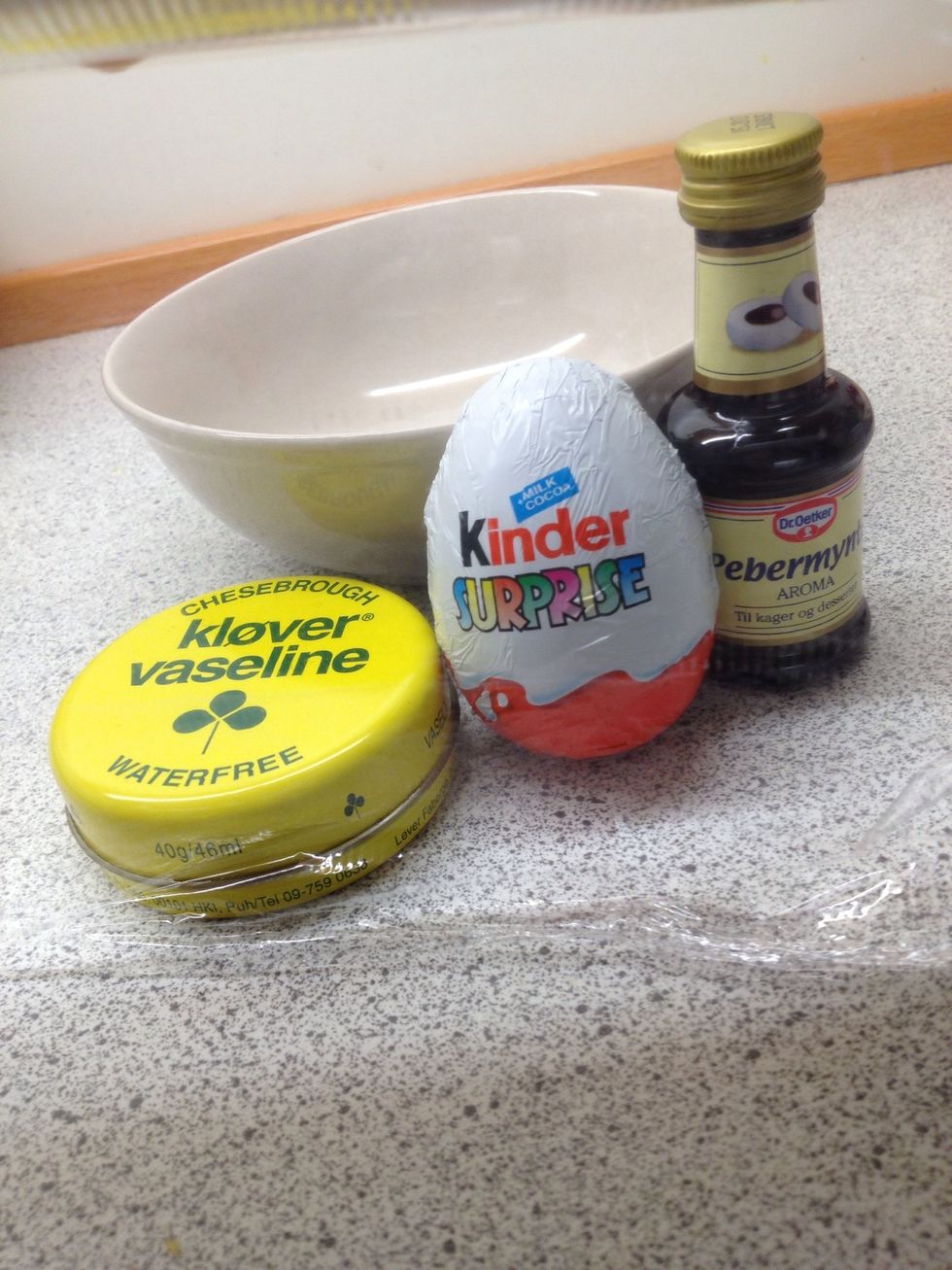 How to diy make your own eos inspried lip balm B+C Guides