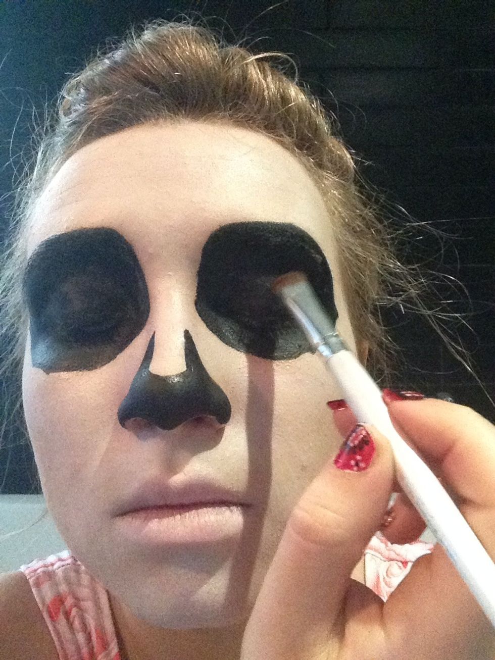 How to do skeleton makeup for halloween B+C Guides