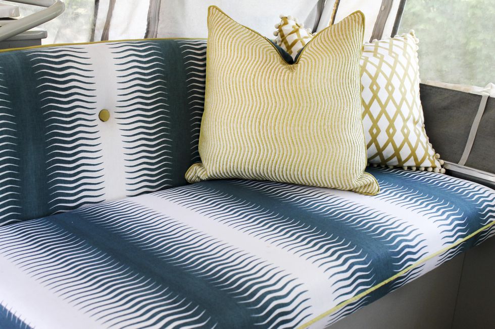 How to recover camper cushions B+C Guides