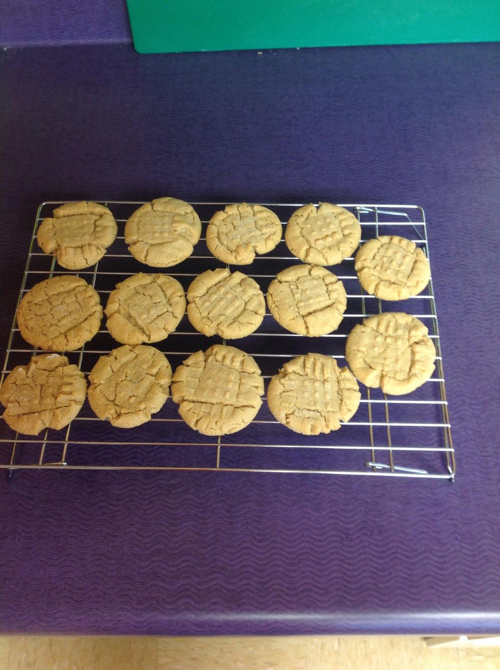 How to bake peanut butter cookies by kelsey & michaela B+C Guides