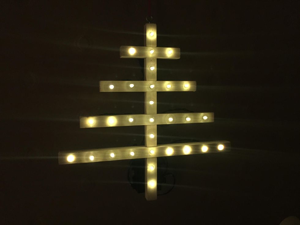 How to göra en lysande julgran B+C Guides