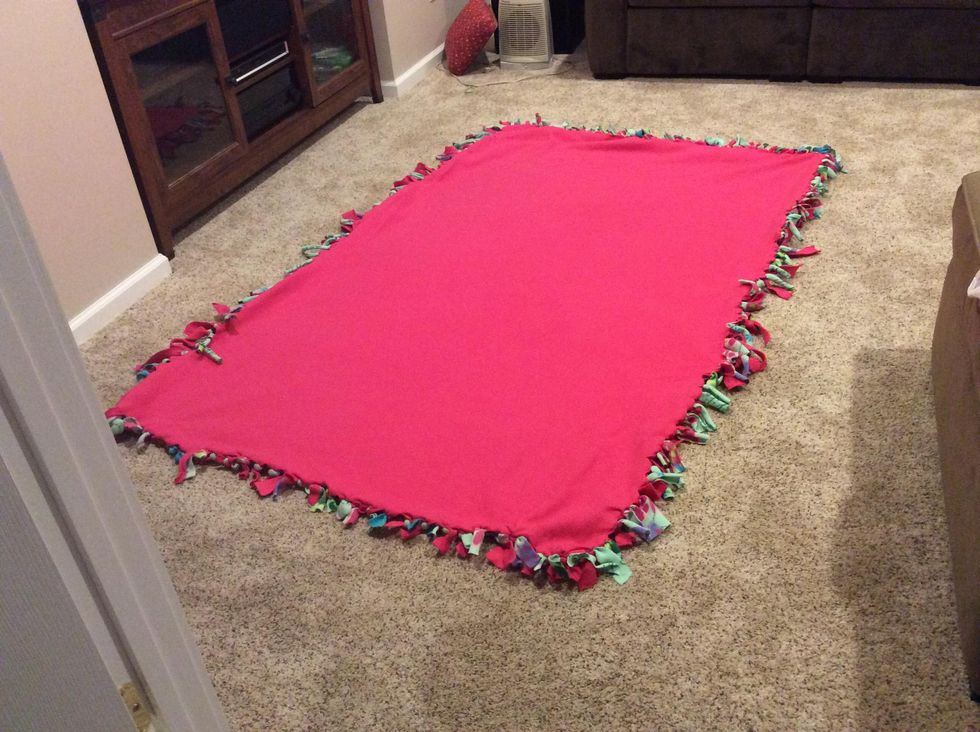 How to make a tie blanket B+C Guides