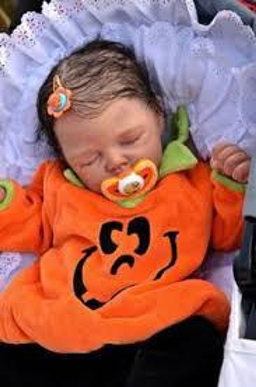 How to wash a reborn silicone baby dolls hair by skyla. s B+C Guides