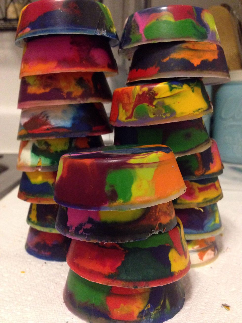 How to make recycled melted crayons - B+C Guides