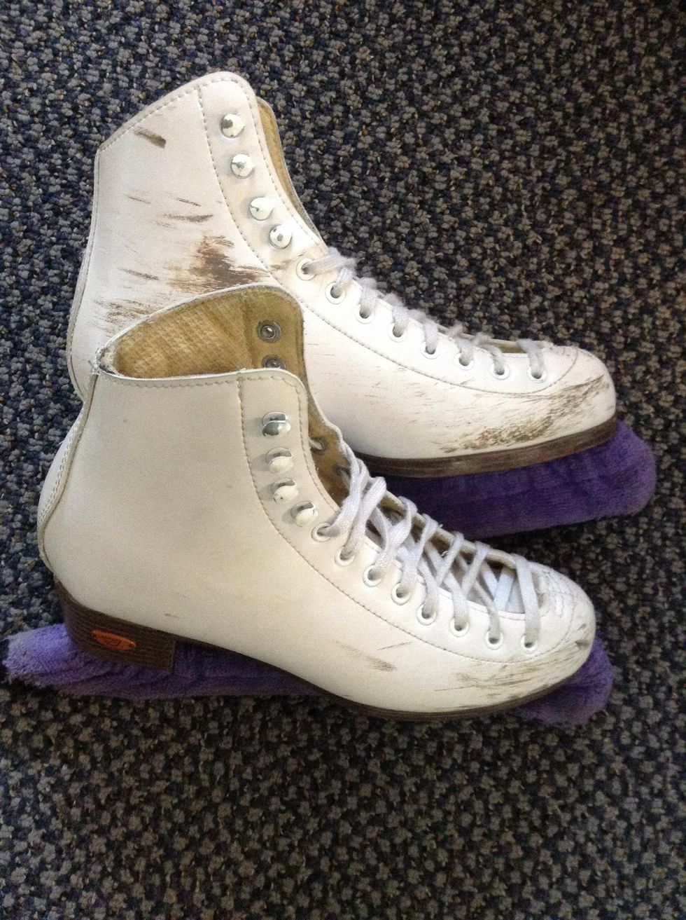 How to ice skate for beginners B+C Guides