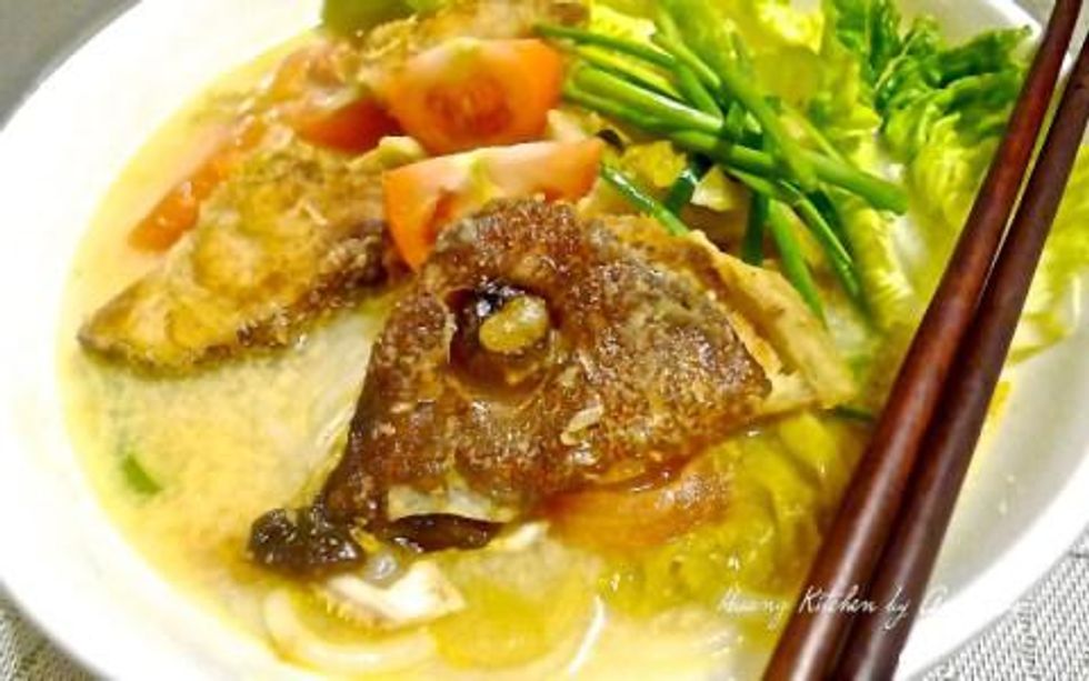 How to cook fish head noodle soup B+C Guides