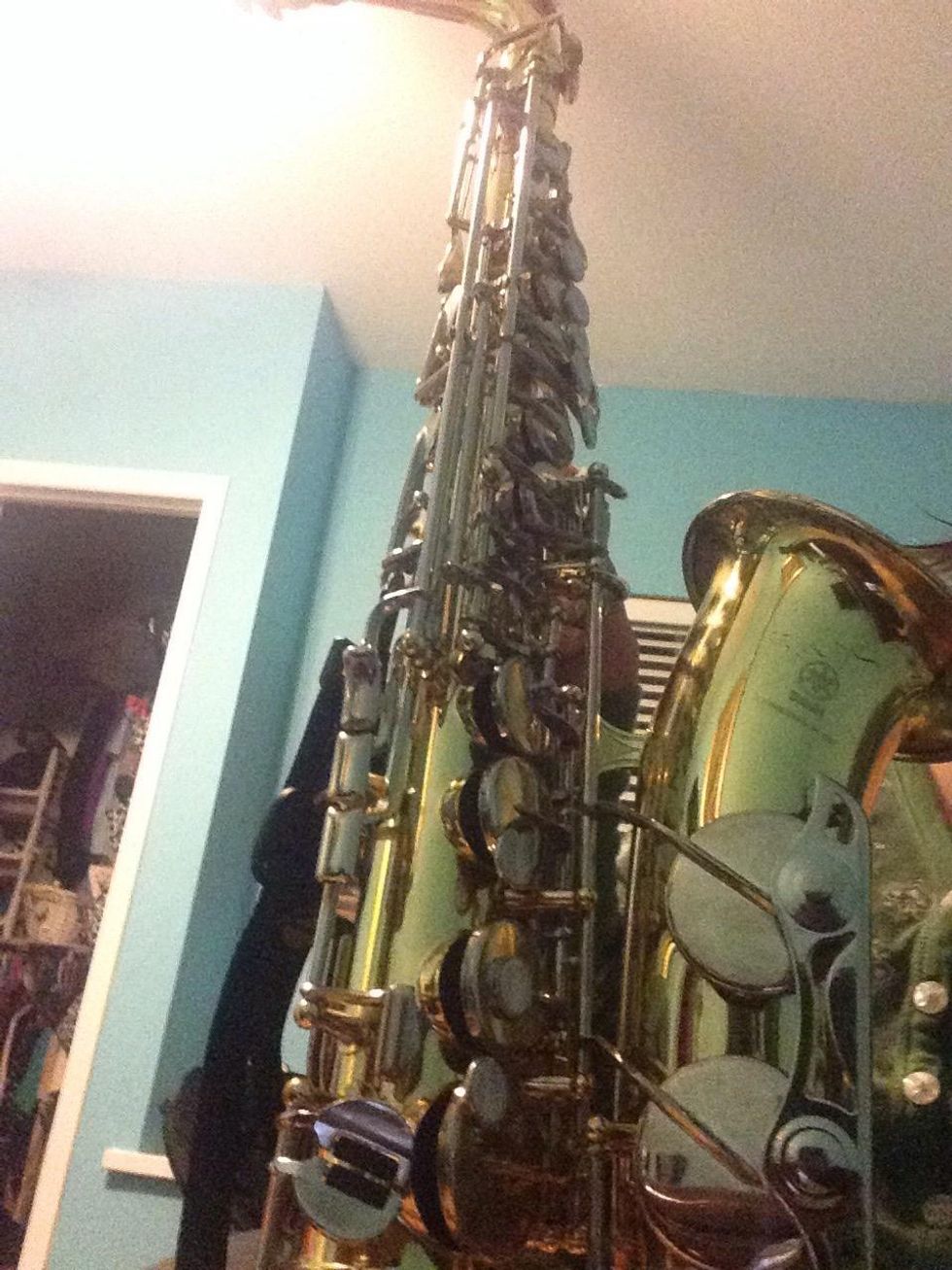 How to play a saxophone for beginners B+C Guides