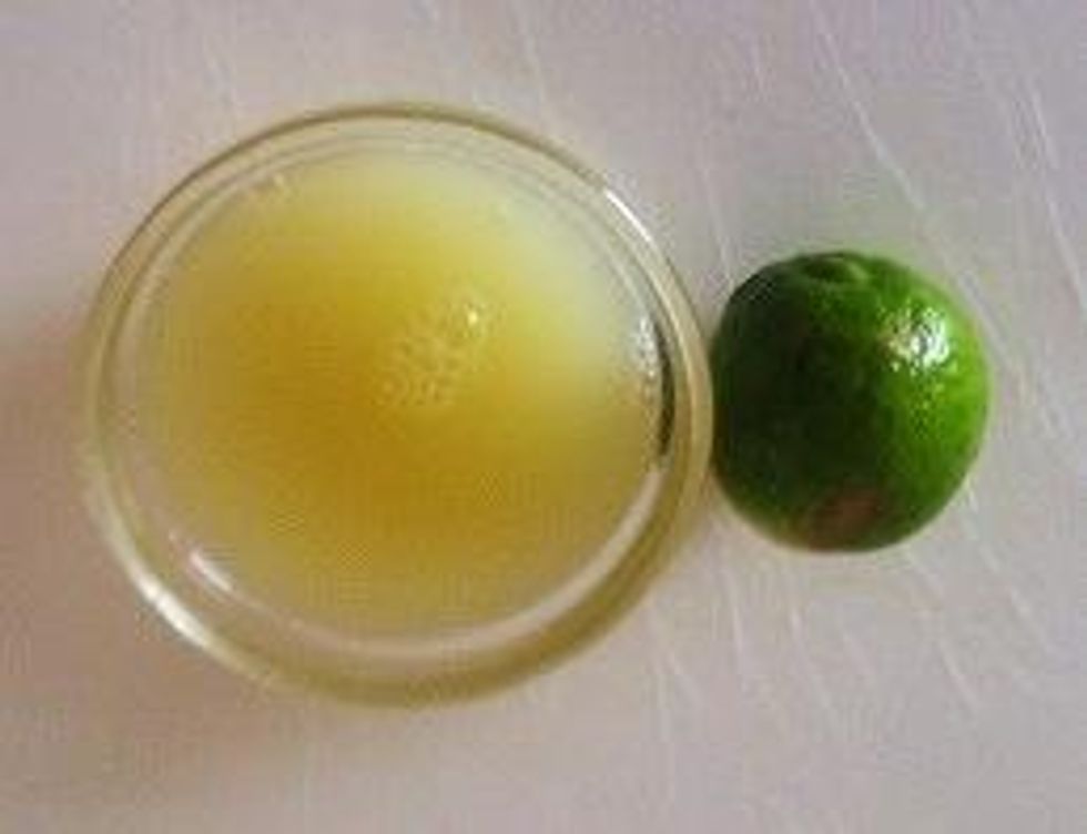 How to juice key limes, easy peasy. B+C Guides