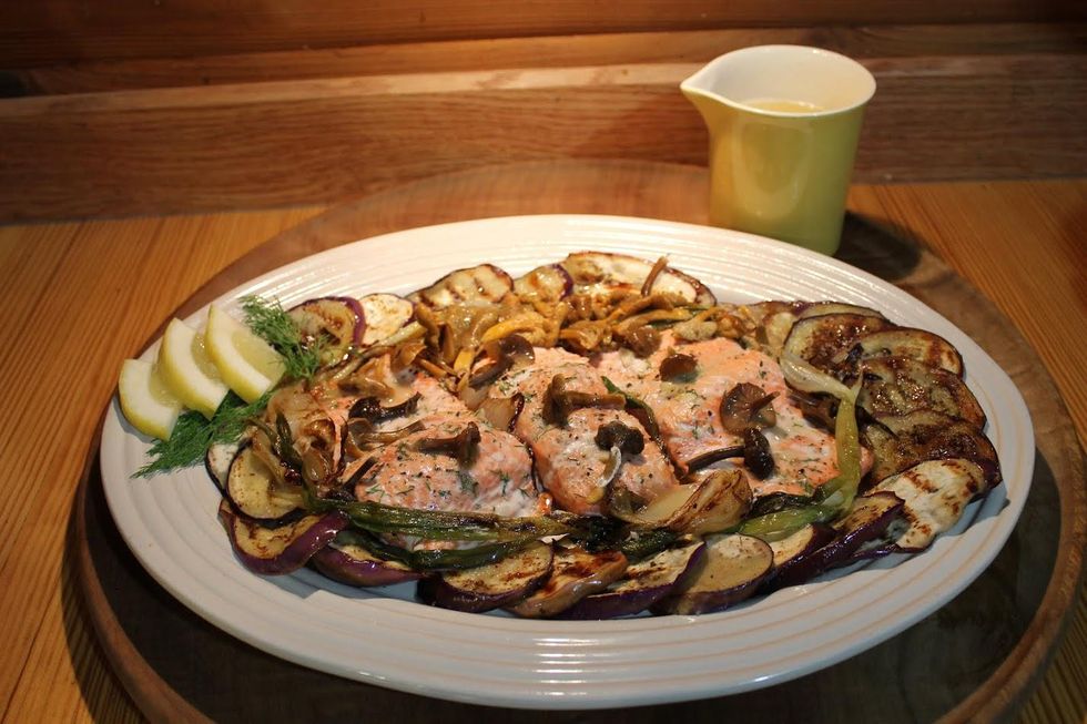 How to make grilled salmon with fresh chanterelles B+C Guides