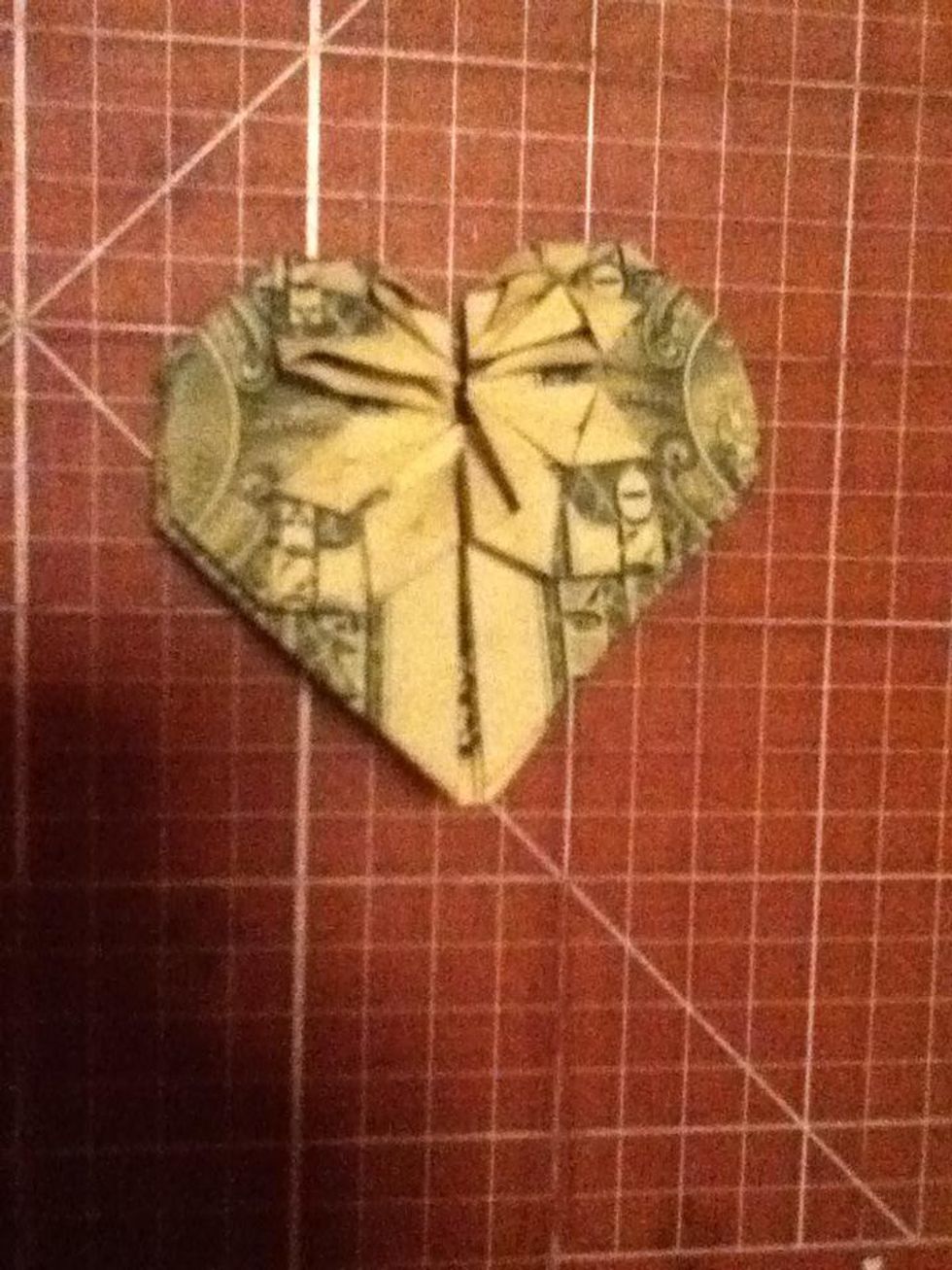 How to fold an origami dollar heart B+C Guides