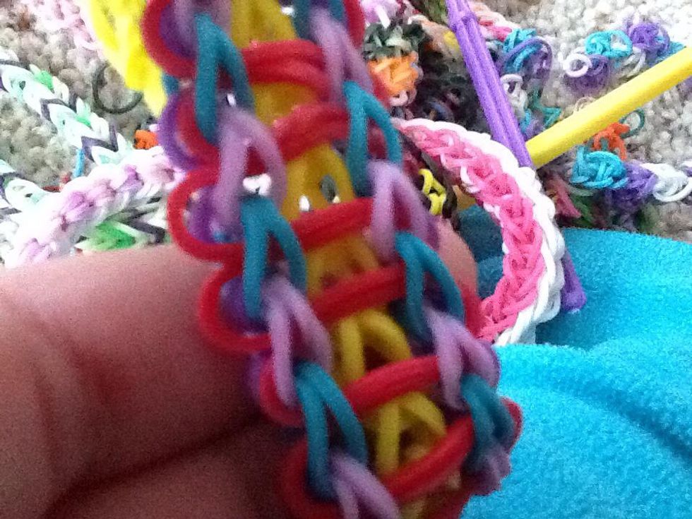 How to create a rubber band ladder bracelet B+C Guides