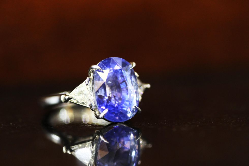 How to appraise jewelry B+C Guides