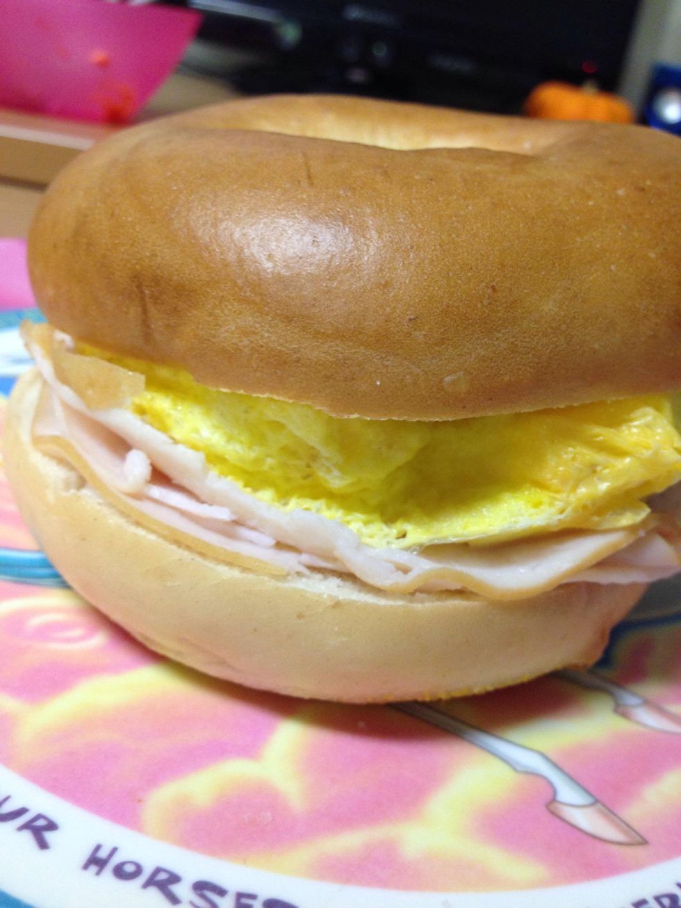 How to make a microwave egg sandwich - B+C Guides