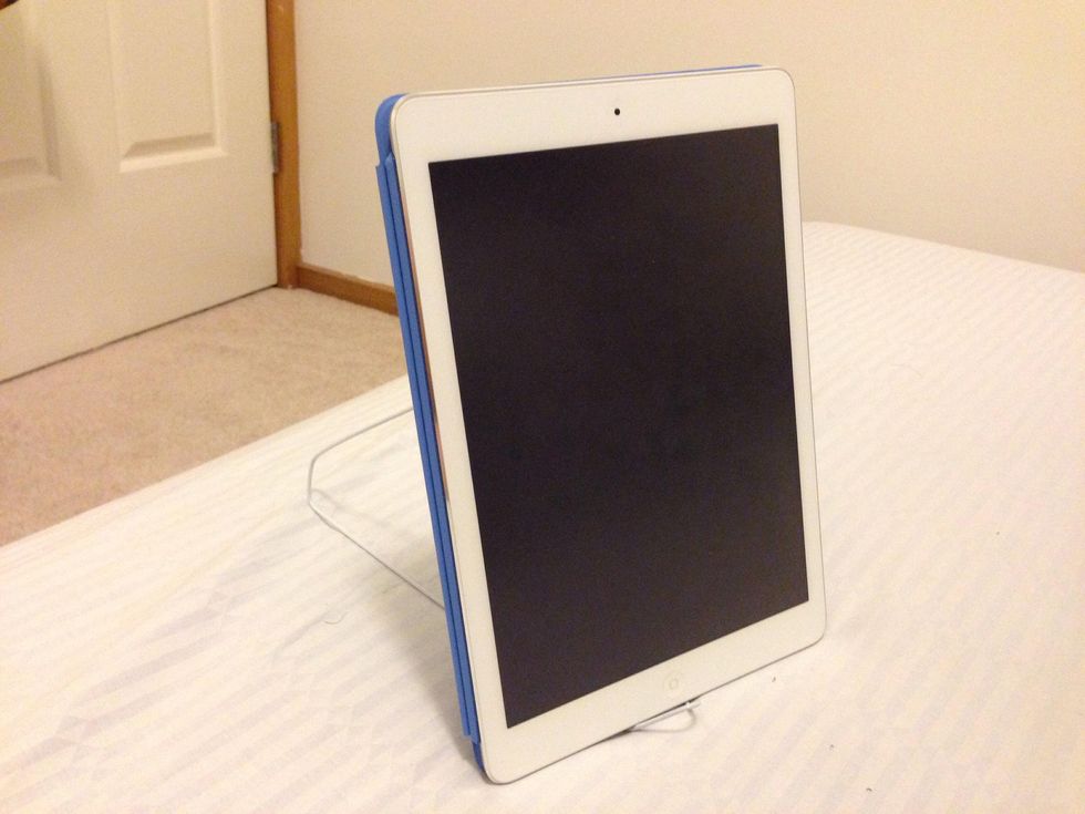 How to make an ipad coat hanger stand B+C Guides