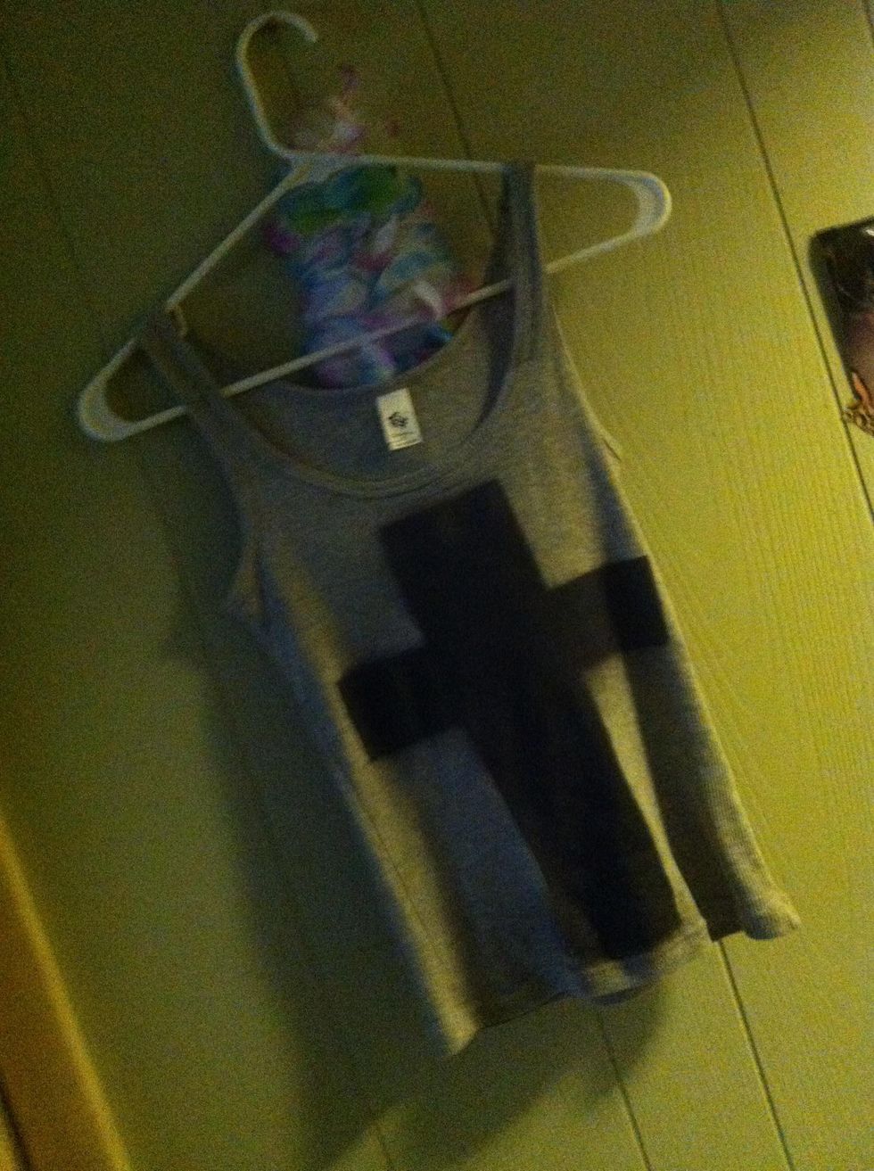 How to make a spray paint shirt B+C Guides