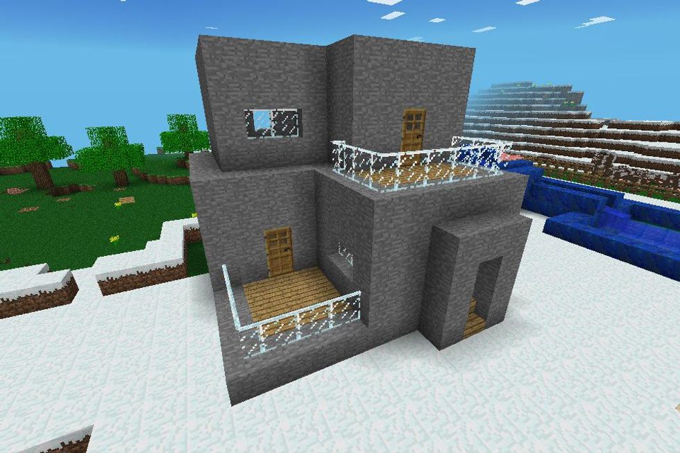 How to build a room in a staircase on minecraft! - B+C Guides