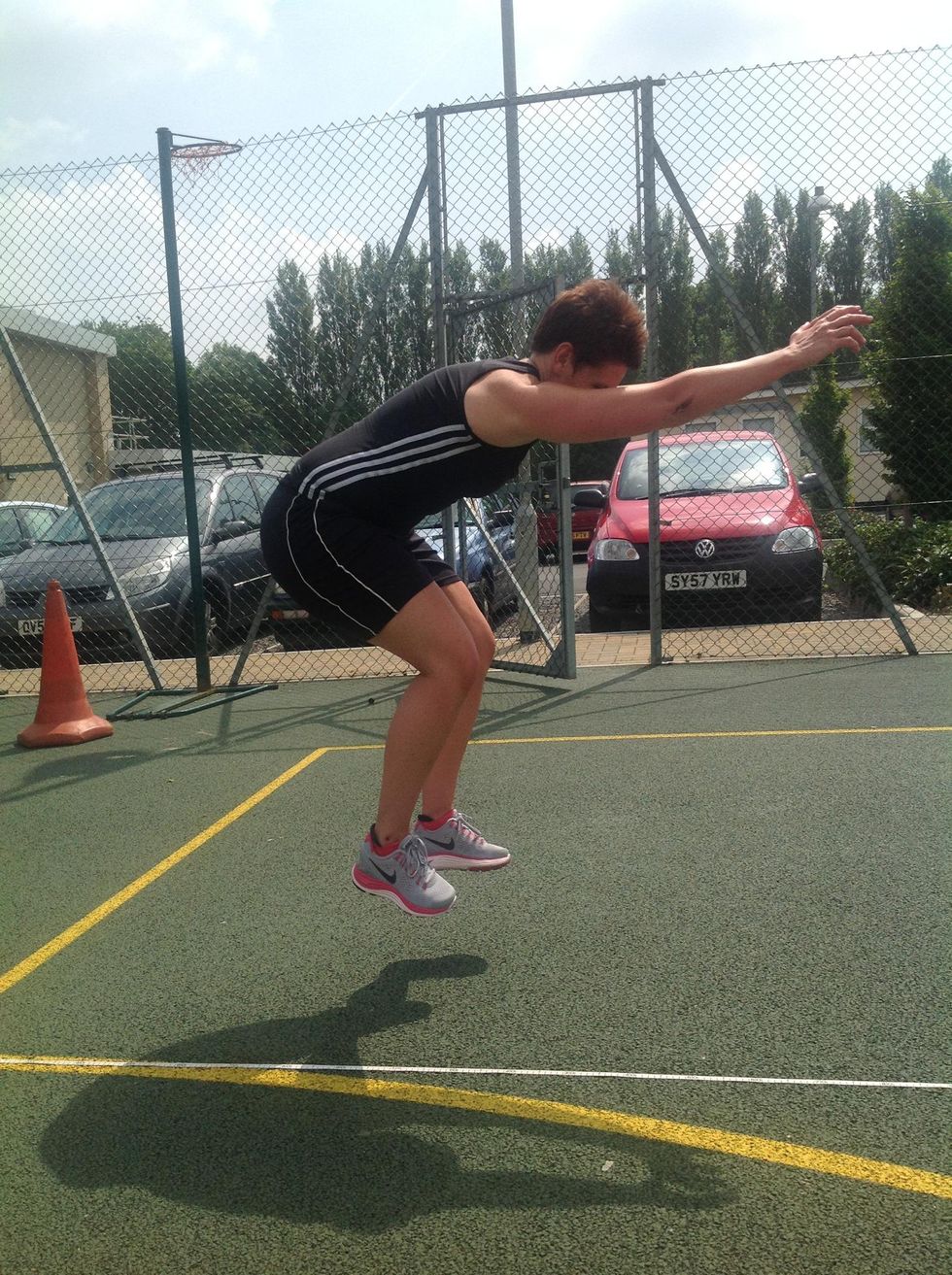 How to complete the standing long jump test B+C Guides