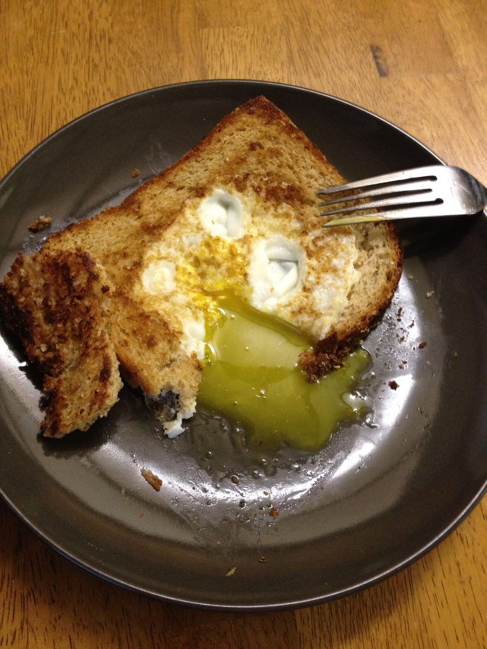 How to make an egg in the hole B+C Guides