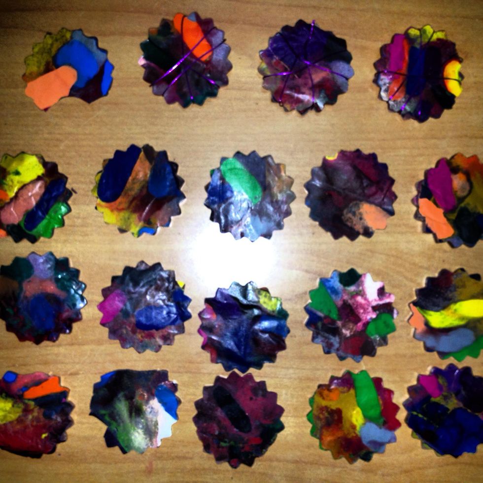 How to melt crayons into shapes B+C Guides