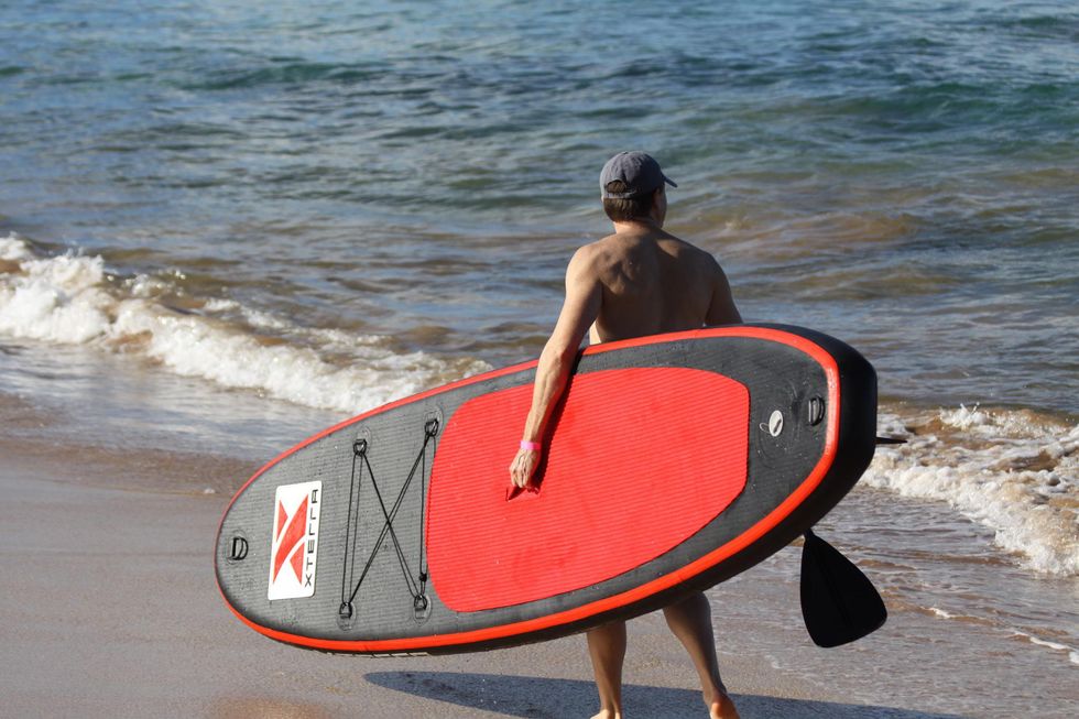 How to install a fin on an inflatable sup (i sup) B+C Guides