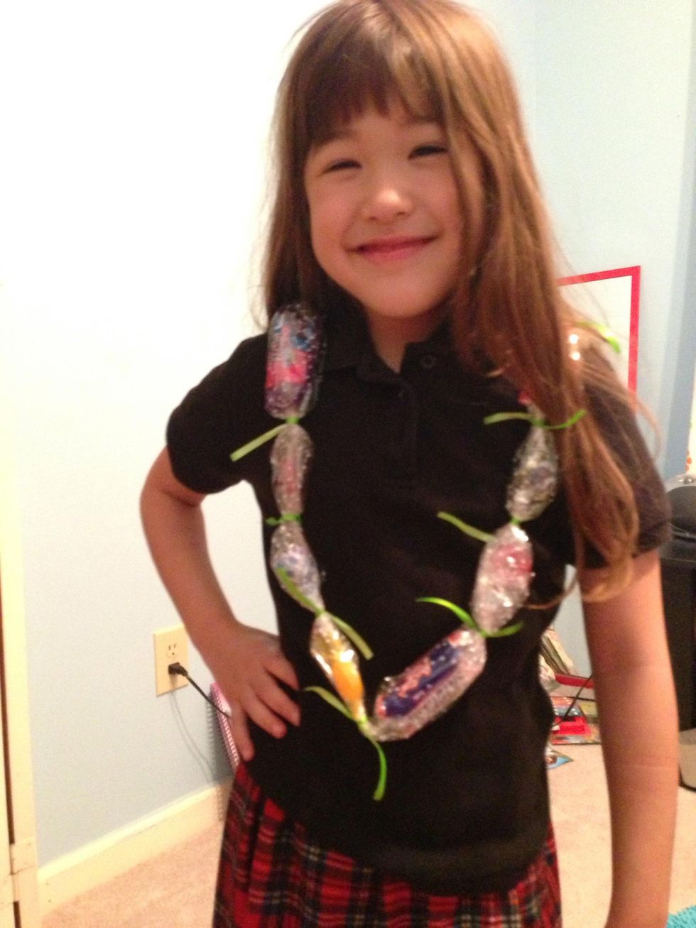 How to make a candy lei B+C Guides