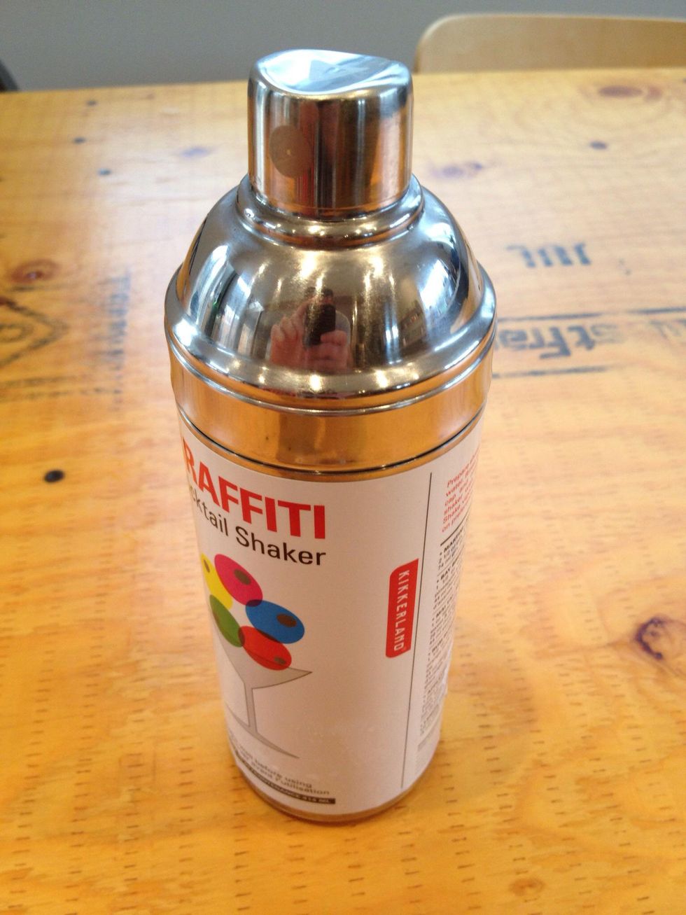 How to shake a cocktail shaker B+C Guides