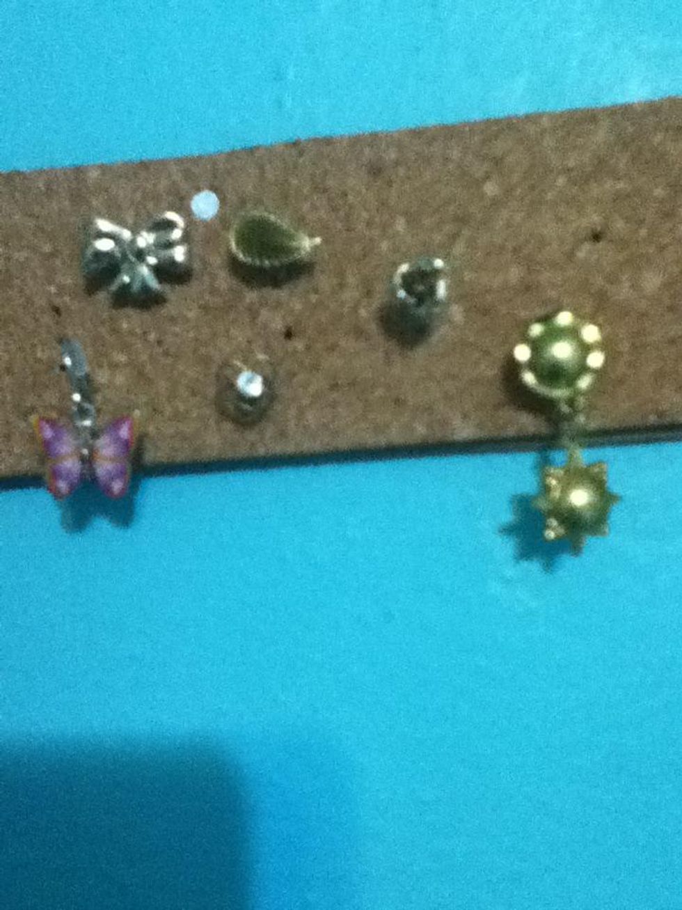 How to turn earrings into bulletin board pins B+C Guides