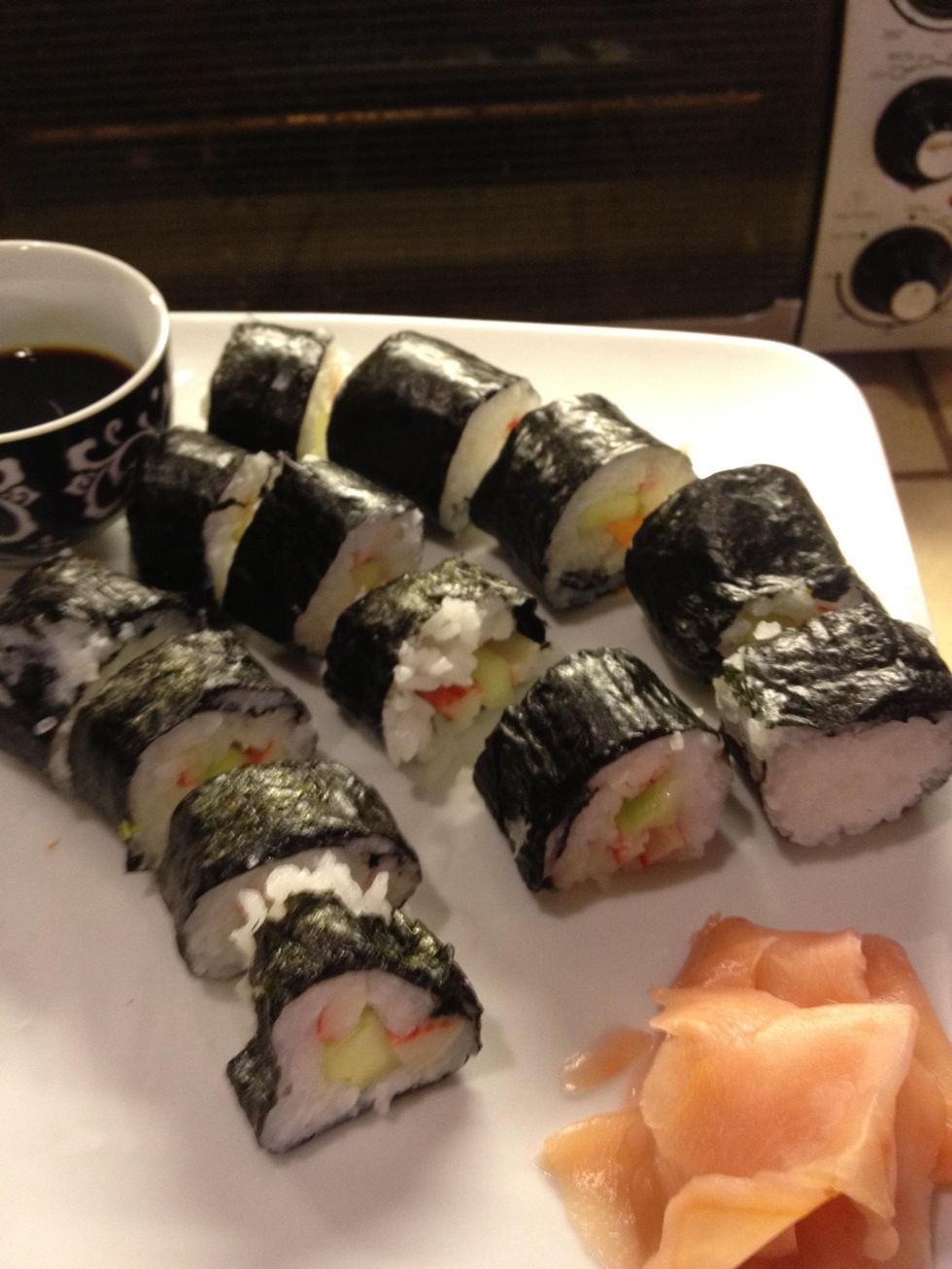 How to make sushi california rolls - B+C Guides